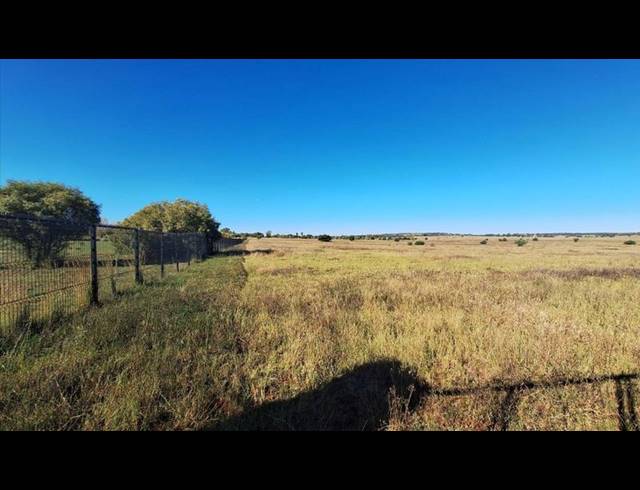 LAND FOR SALE IN GROENVLEI